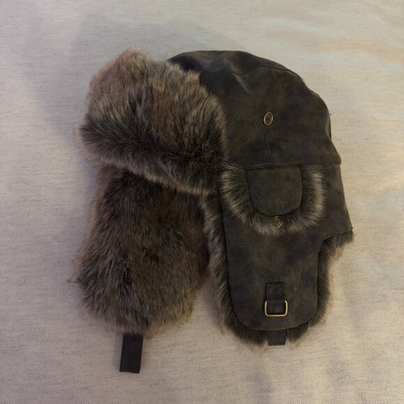 WindRiver Faux Suede Aviator Trapper Hat with Ear Flaps (Size M) NWOT - Picture 1 of 7